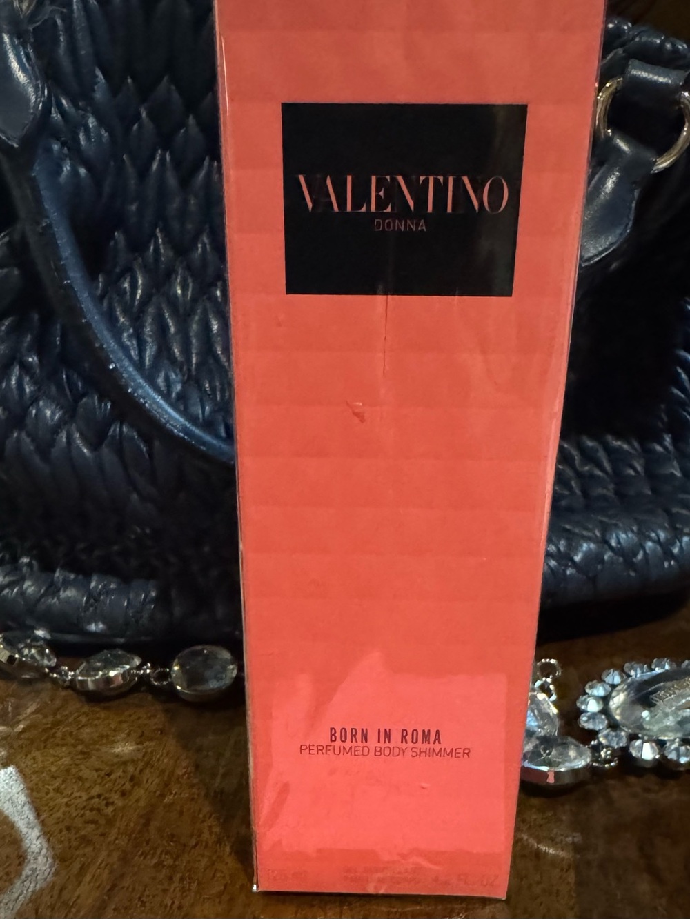 Valentino Donna Born in Roma Perfumed Body Shimmer - Coral